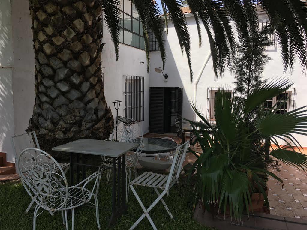 La Tierra Roja Vila Aliseda Exterior foto